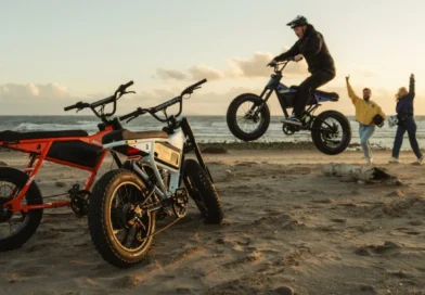 Juiced Bikes Revoluciona o Mercado com Novas E-bikes Scrambler: Potência, Bateria e Preço Imbatível Chegam aos EUA