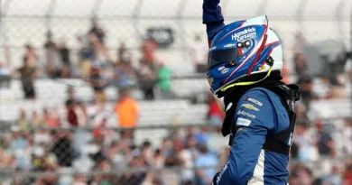 Corey Day Conquista Vitória Eletrizante na NASCAR O’Reilly em Dover Após Ultrapassagem Crucial sobre Allgaier