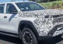 Nova Toyota Hilux: Visual “Cyber Sumo” e Tecnologia Híbrida-Leve Chegam à Índia e Preparam Terreno para o Brasil