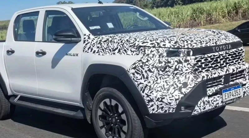 Nova Toyota Hilux: Visual “Cyber Sumo” e Tecnologia Híbrida-Leve Chegam à Índia e Preparam Terreno para o Brasil